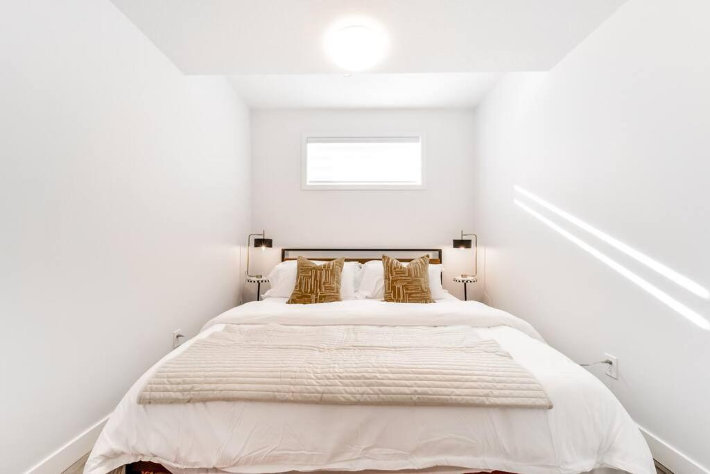 Cozy Nordic Utopia, Bsmt Suite Near Wem & Dt, King Bed, Wifi Edmonton Exterior foto